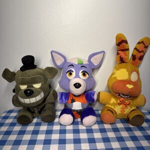 FNAF Funko Plush Dreadbear Bundle Jack-O-Bonnie Roxanne Wolf Five Nights Freddys
